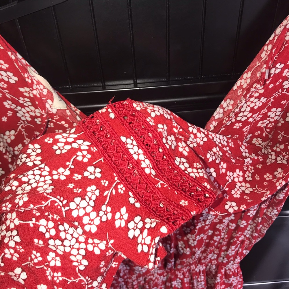Floral Romper - Picture 2 of 3